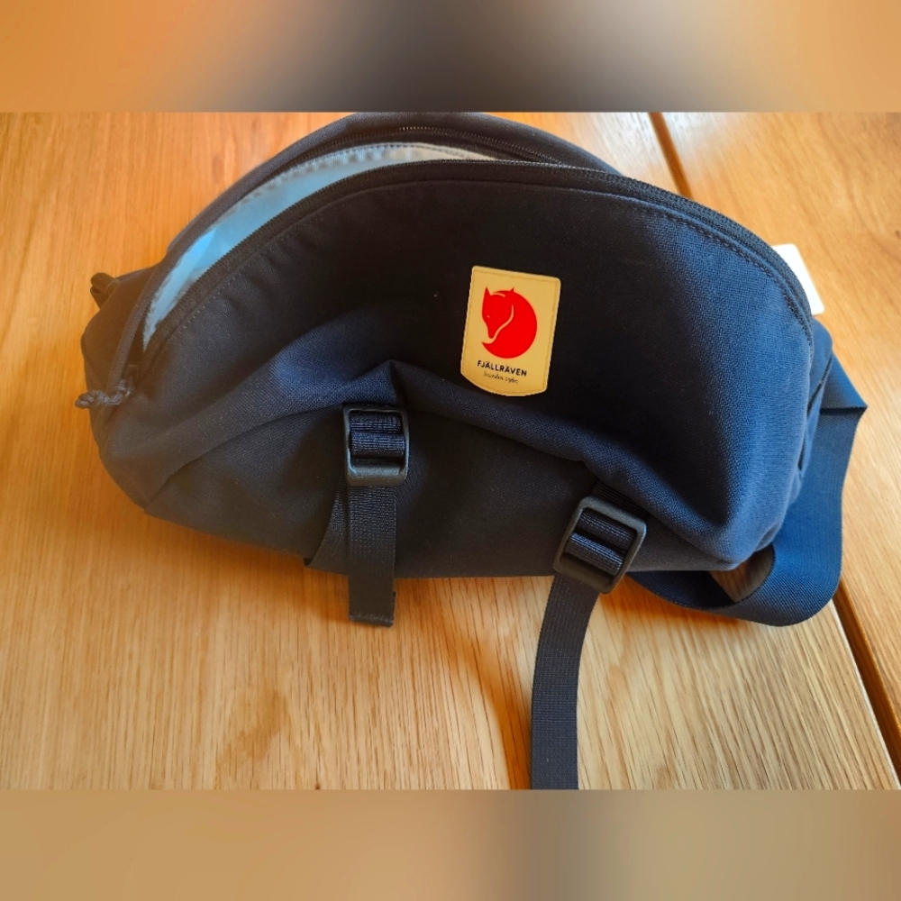 Fjallraven Ulvo Hip Pack Crossbody Large in dark navy